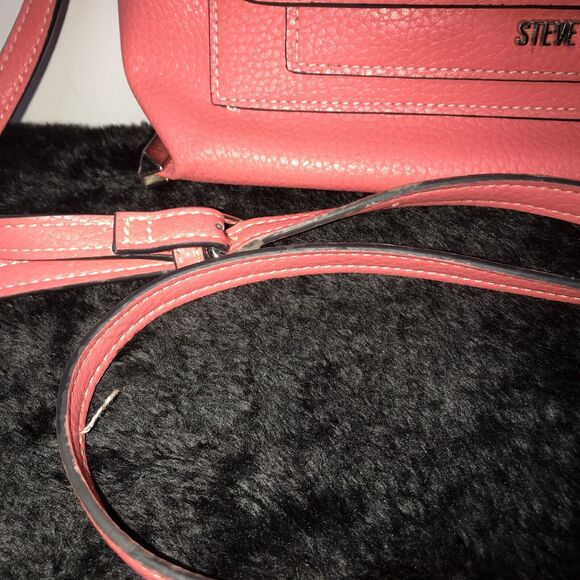 Steve Madden Bsoll Purse Crossbody CORAL - Picture 3 of 12